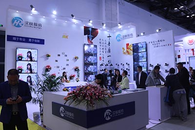 精于专业，勇于创新——汉锐股份引领4K会议摄像机和应用市场